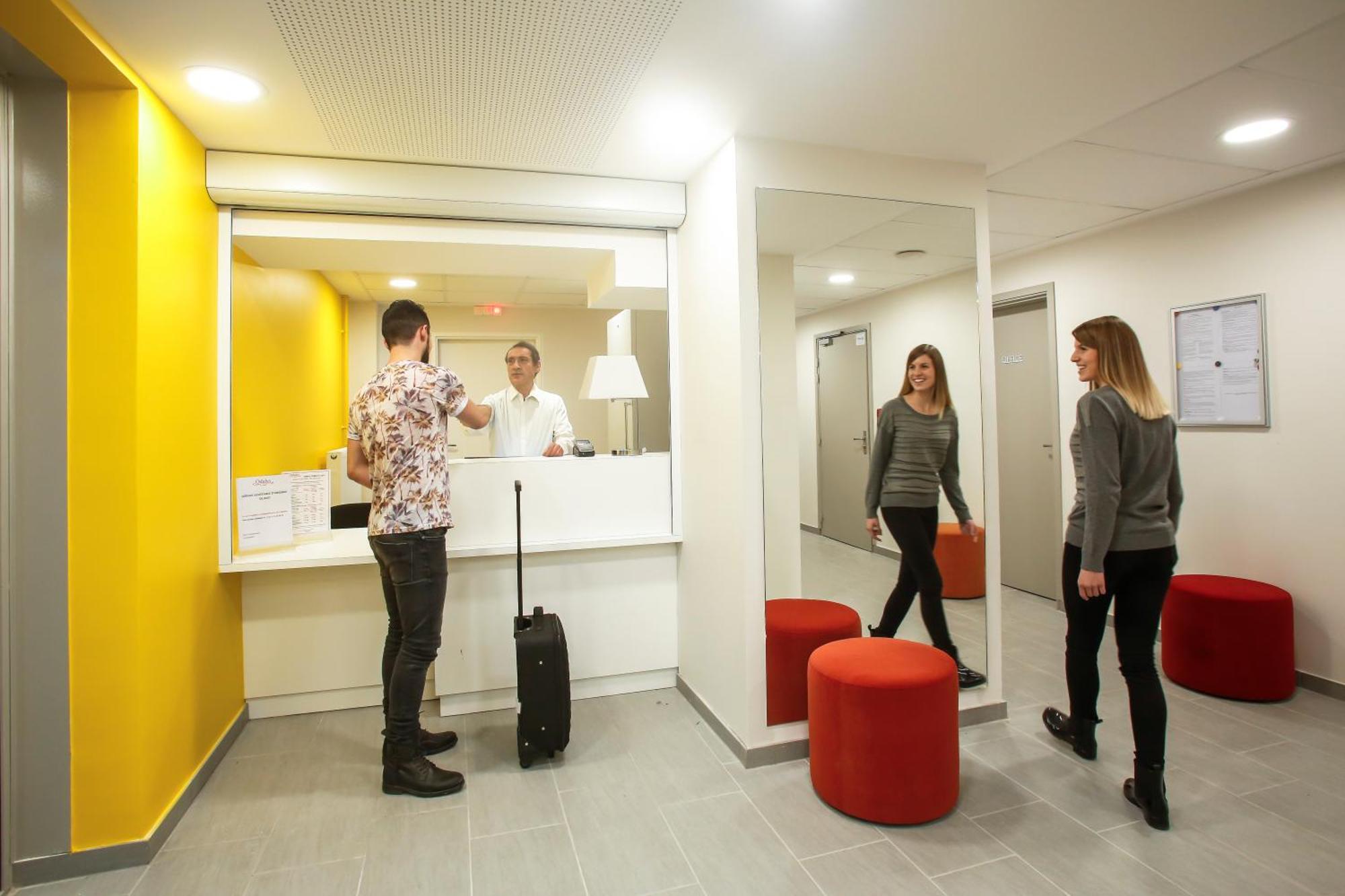 Appart Hotel Odalys City Metz Manufacture Buitenkant foto